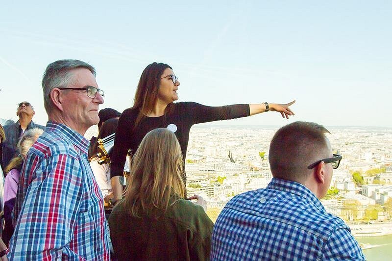Best Tours in París caption