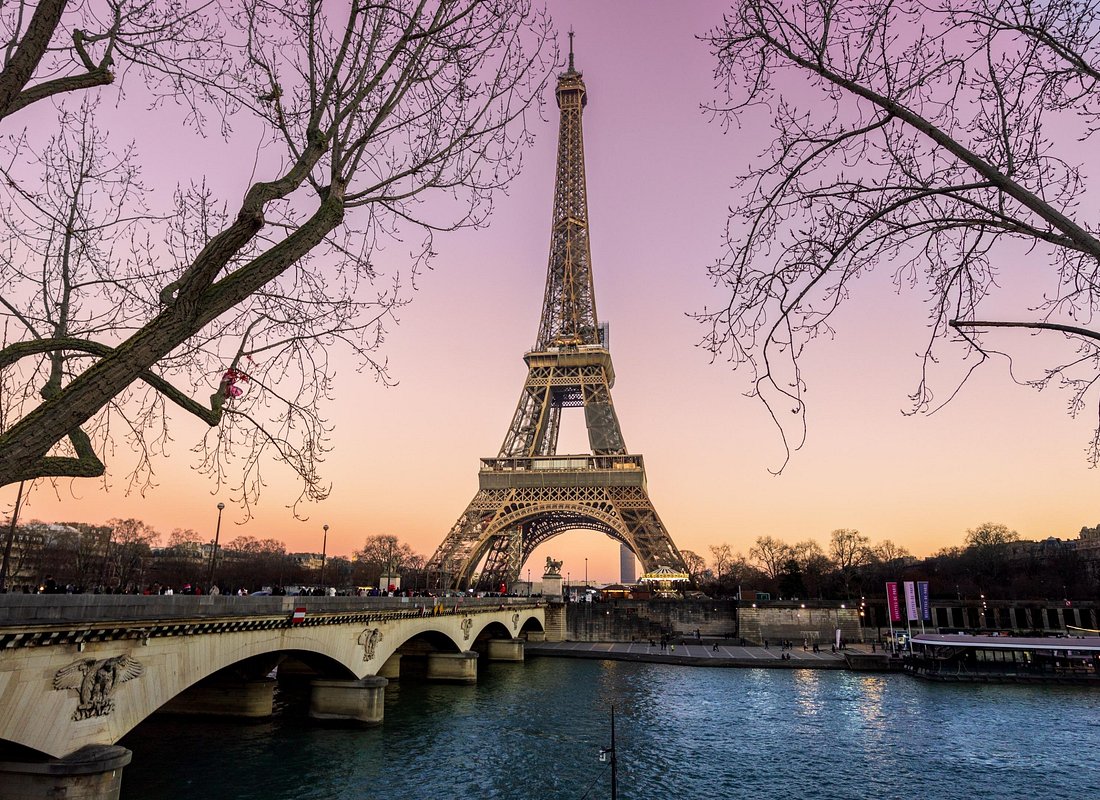 Best Tours in París caption