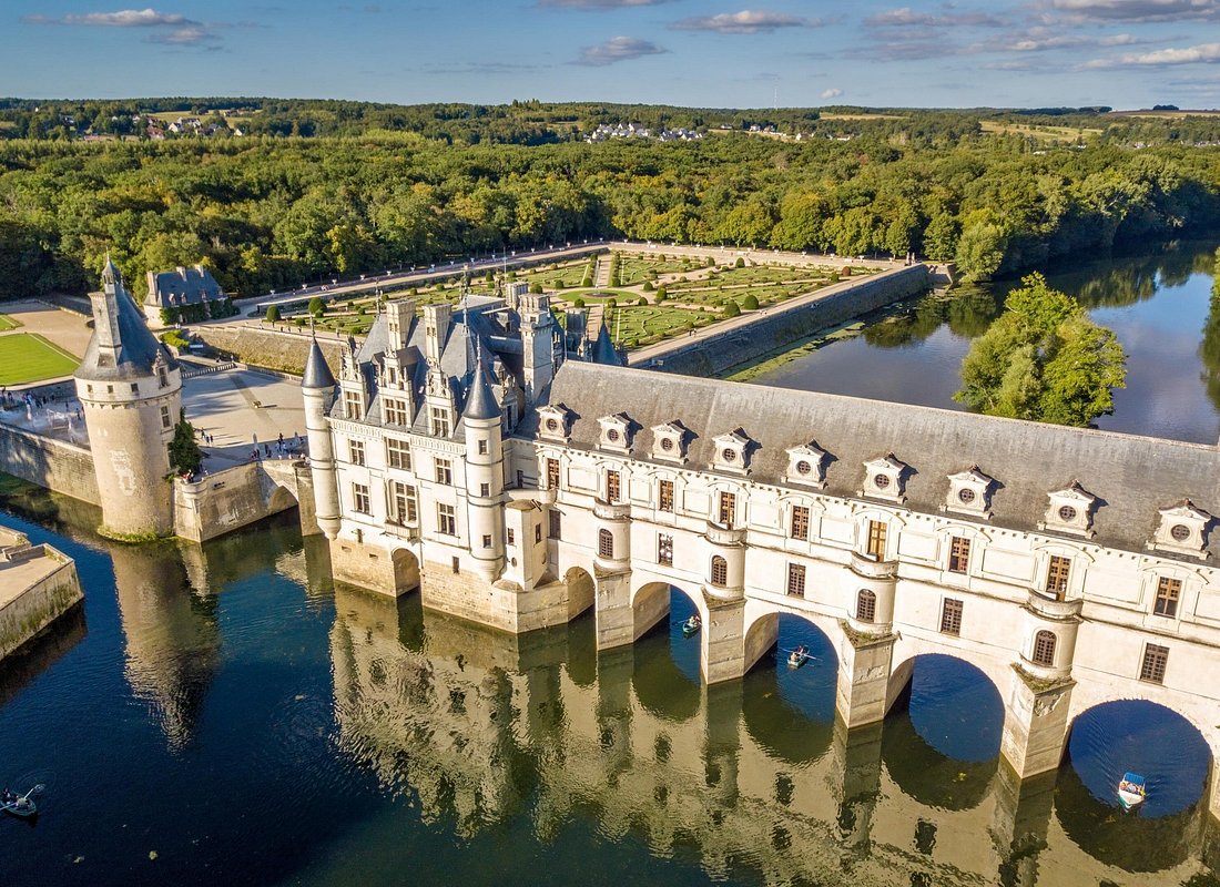 Best Tours in París caption