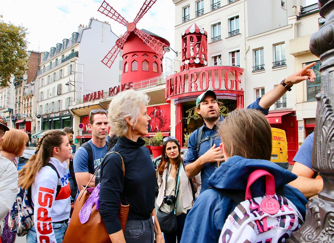 Best Tours in París caption