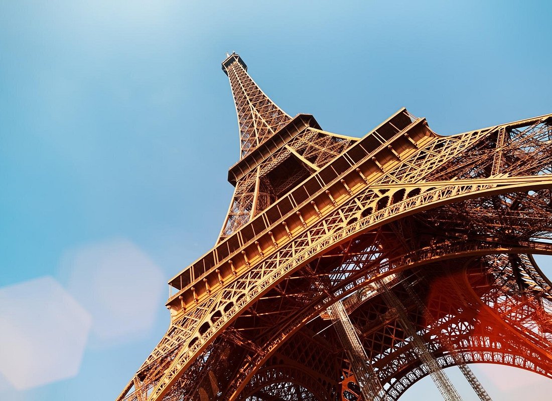 Best Tours in París caption