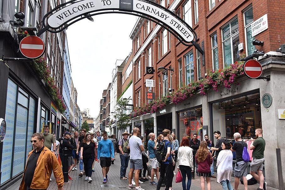 Soho: Buzzing nightlife, boutique shops, and diverse cuisine