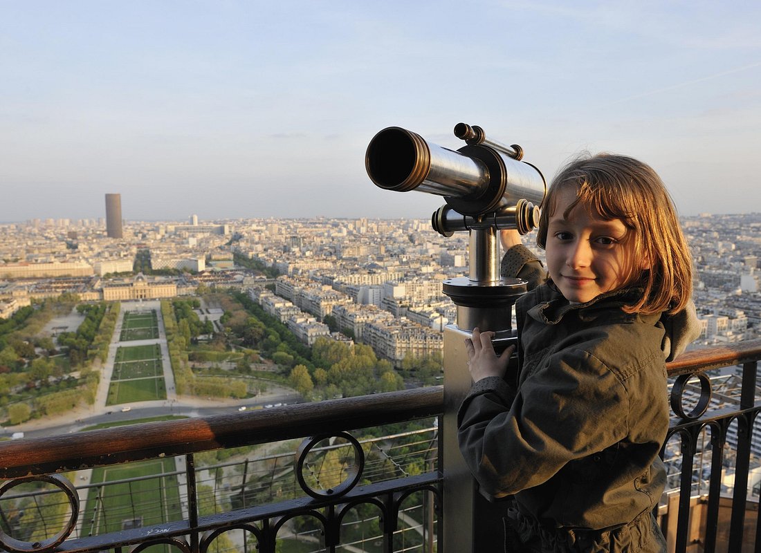 Best Tours in París caption