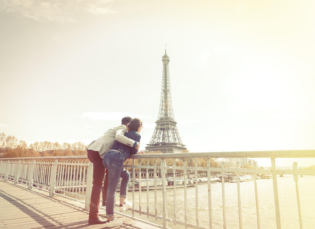 Best Tours in París caption