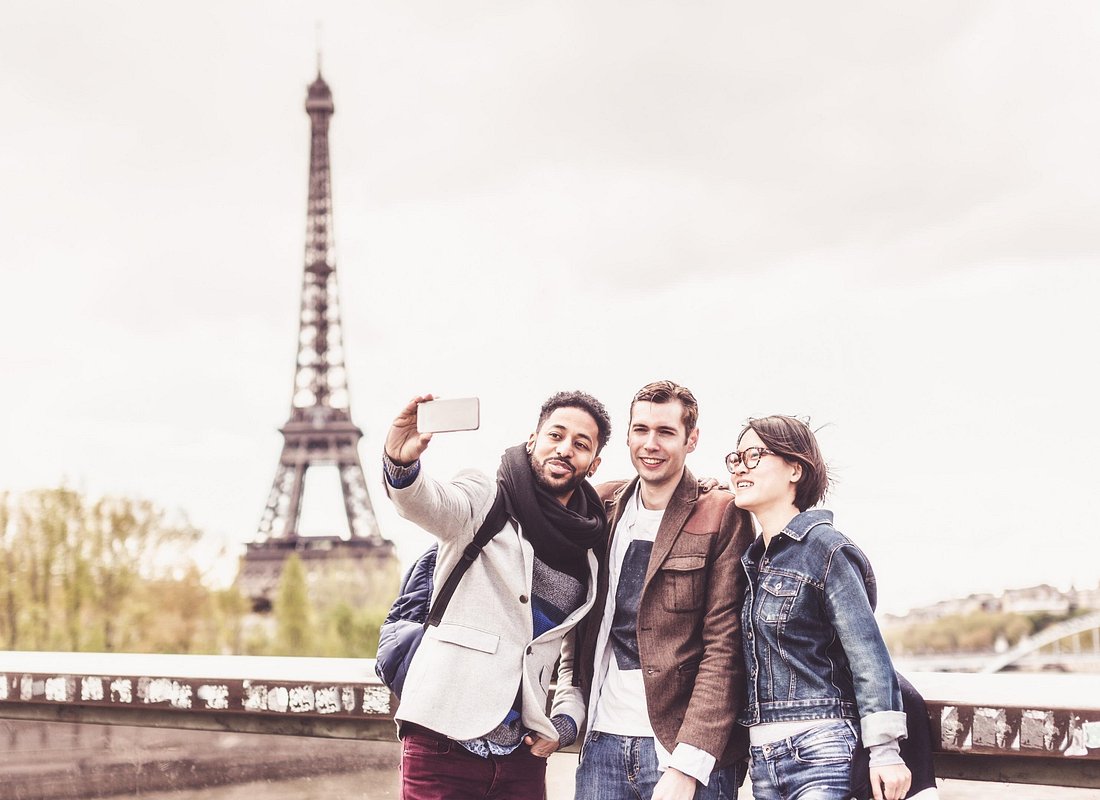 Best Tours in París caption