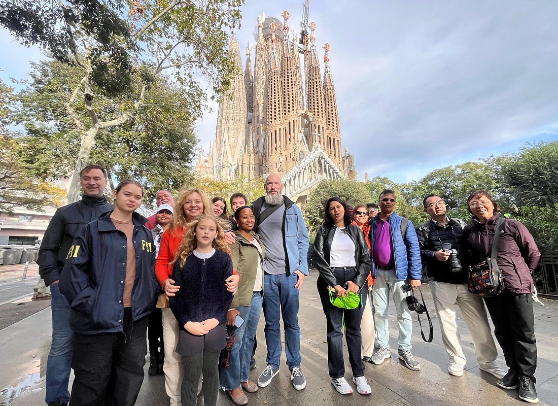Mejores Tours en Barcelona caption