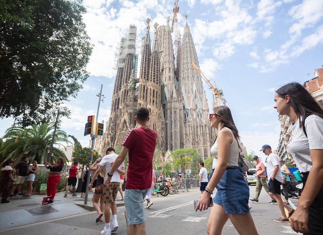 Mejores Tours en Barcelona caption