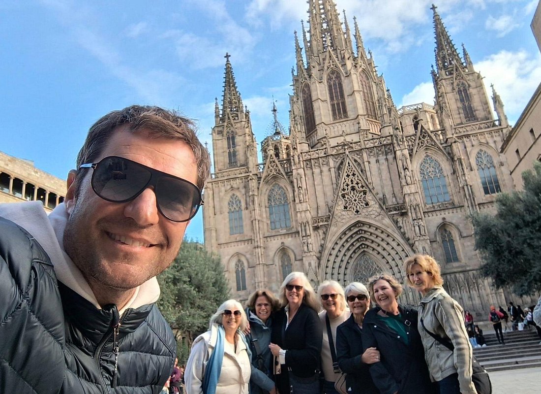 Mejores Tours en Barcelona caption