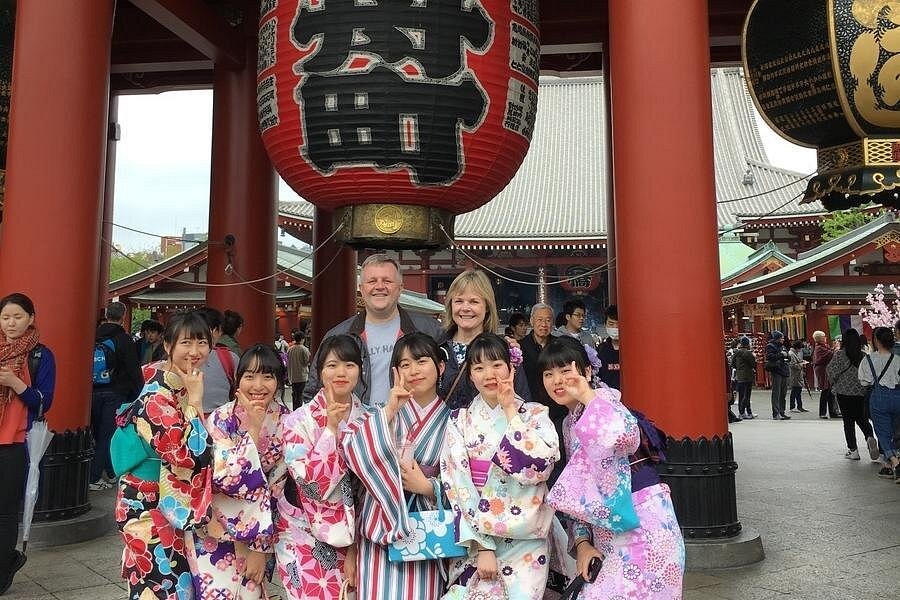 Mejores Tours en Tokio caption