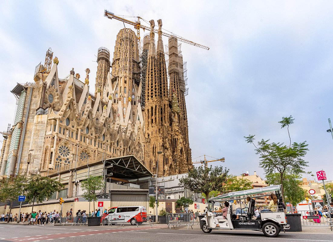 Mejores Tours en Barcelona caption