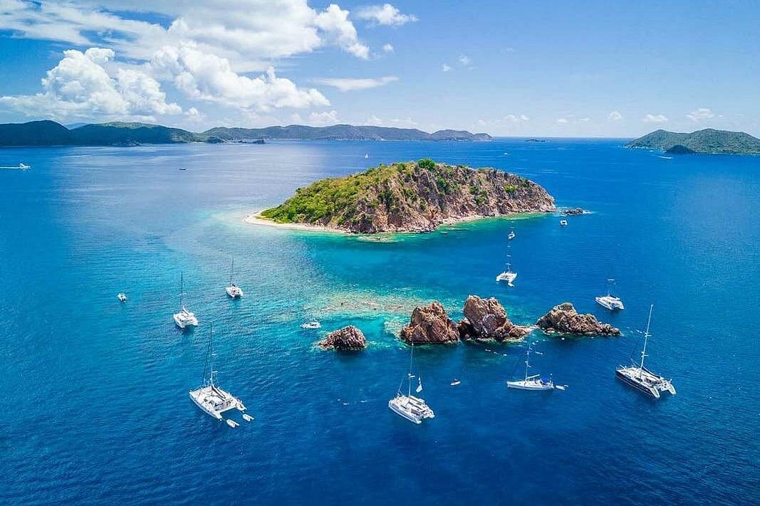 Norman Island Sailing and Snorkelling Tour in the BVI