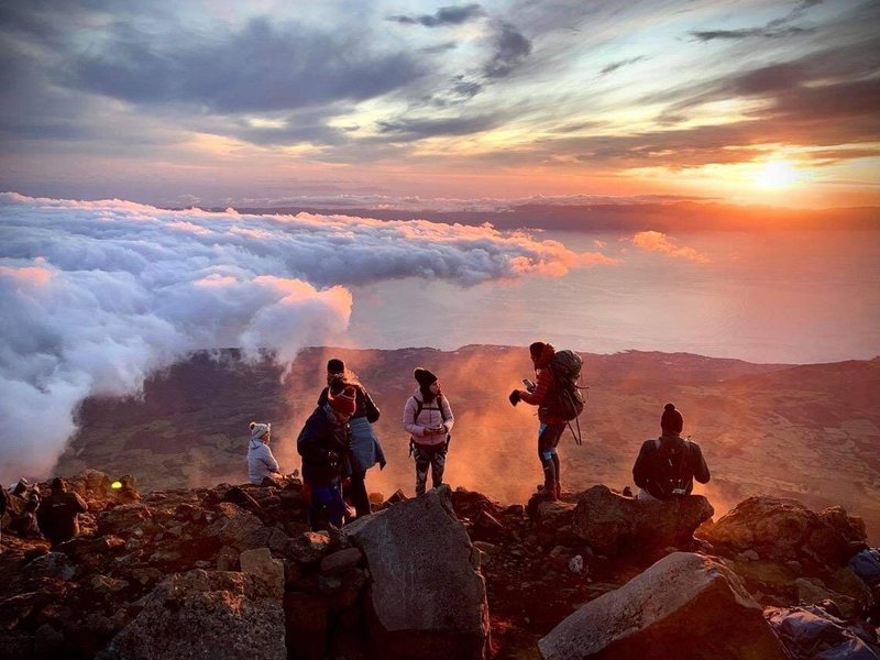 Guided Hikes to the Summit of Pico
