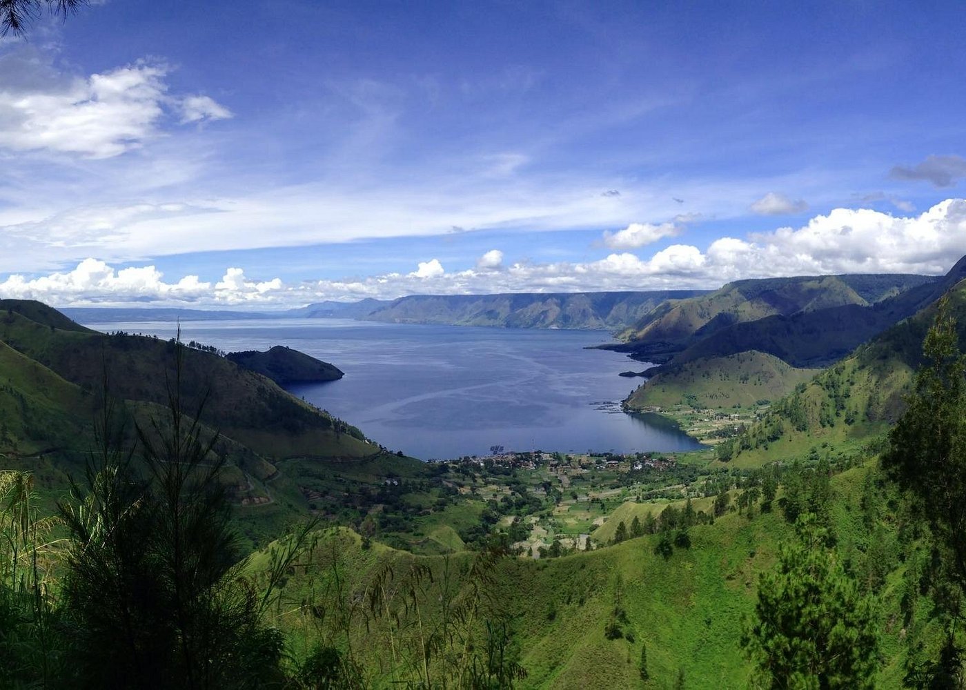 explore brastagi High land & lake Toba