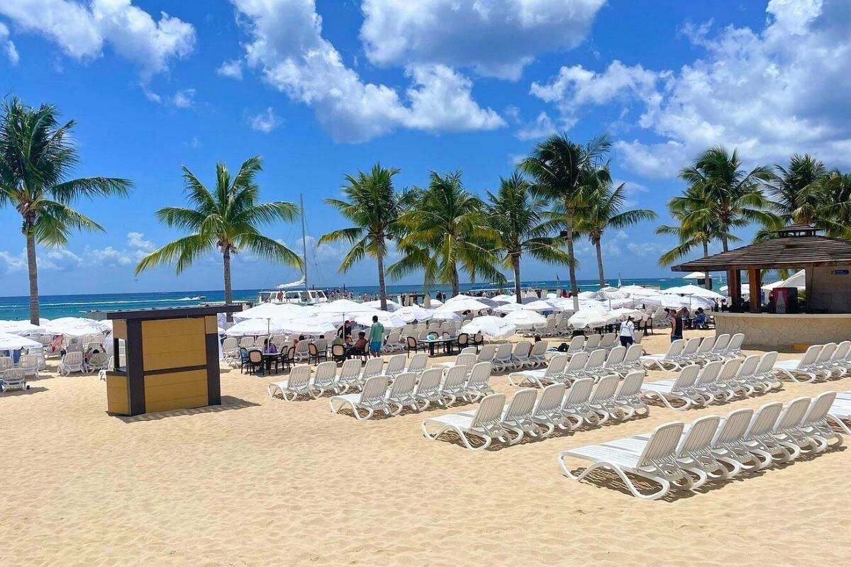 Playa Mia Grand Beach Park
