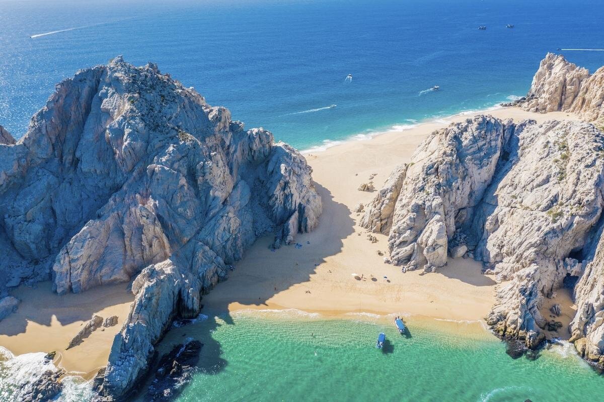Lover's Beach (Playa del Amor)