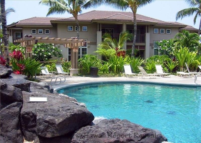 Luxury condo next to pool/waterfalll
