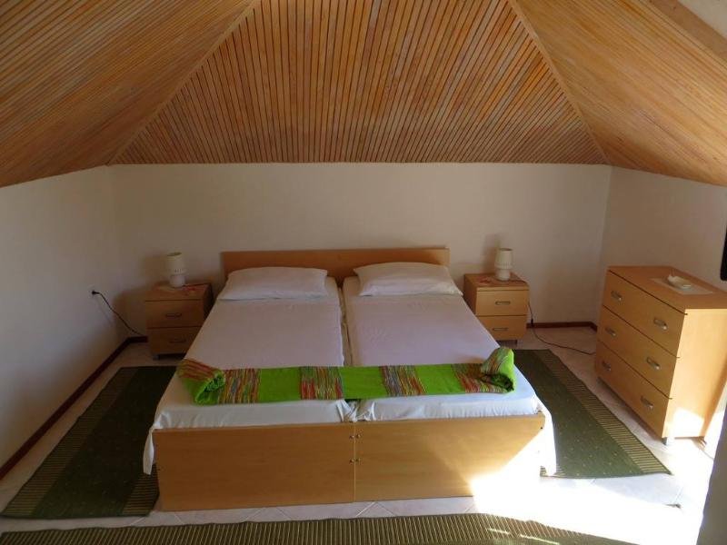 Bedroon.