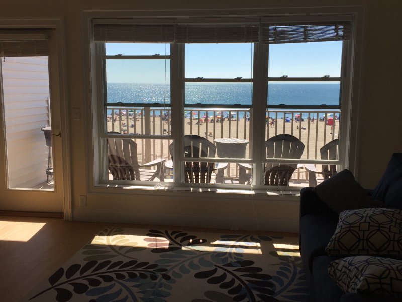 Winter Rentals at Hampton Beach, NH - Your Guide to a Cozy Getaway