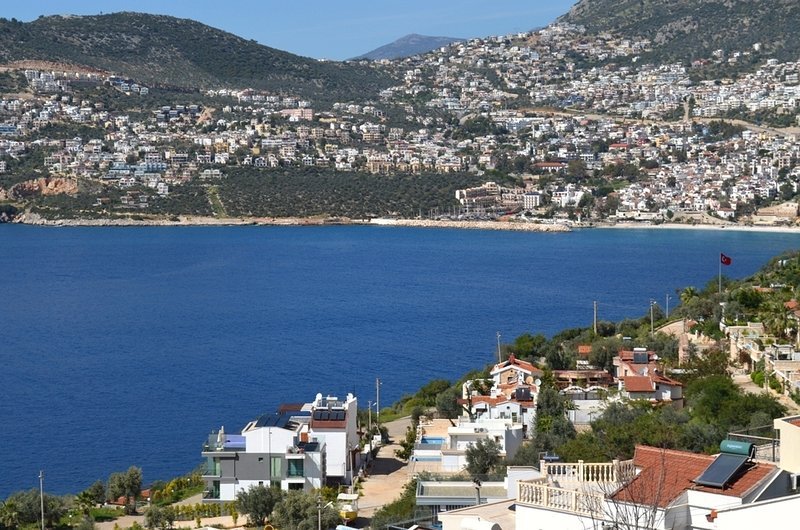 città di Kalkan ai vostri piedi!