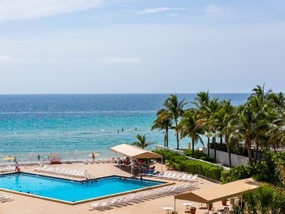 On the beach! 1 bedroom 2 bath condo free parking