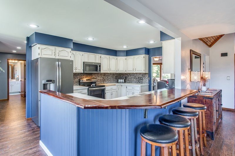Main Floor Kitchen