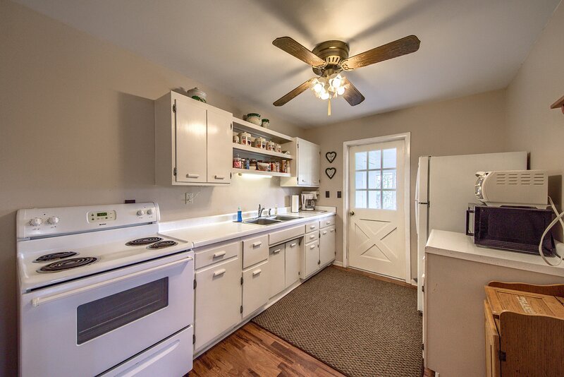 Full size kitchen. 