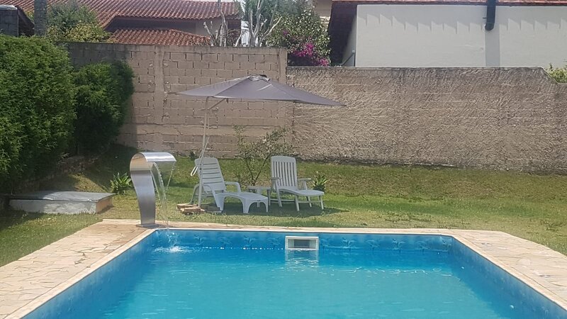 Piscina com Ombrelone