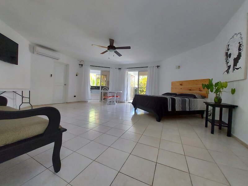 Panorama facing sliding doors