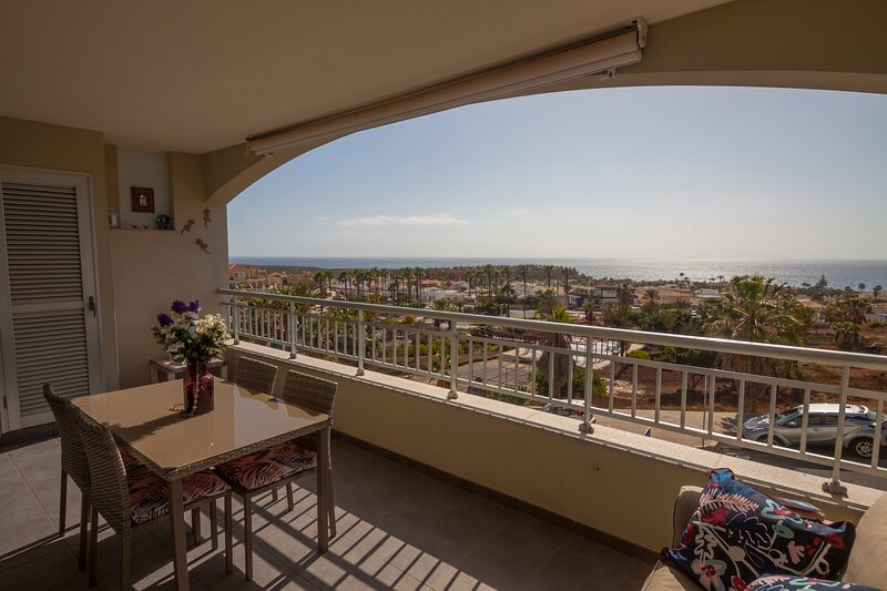 Terrace with breathtaking panoramic sea view!